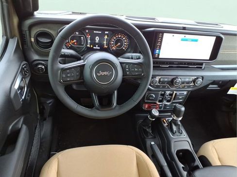 New 2026 Jeep Gladiator Sport AWD/4WD image 13