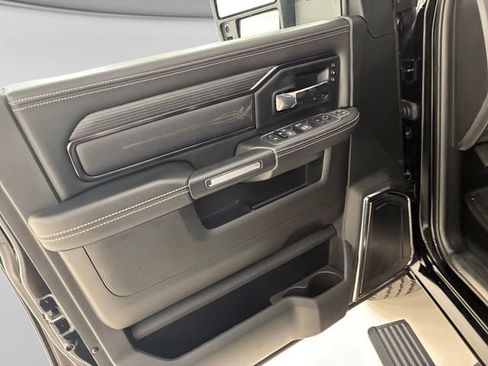 Used 2024 RAM 2500 Limited image 13