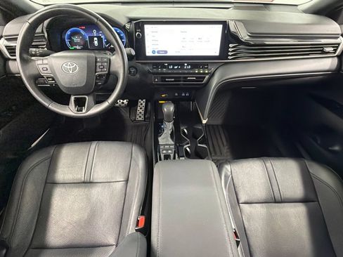 Used 2025 Toyota Camry XSE FWD image 37