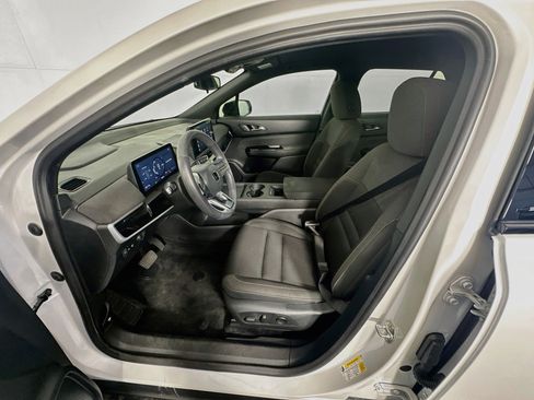Used 2024 Honda Prologue EX image 13