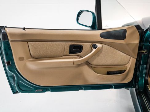 Used 1999 BMW Z3 2.5i RWD image 13