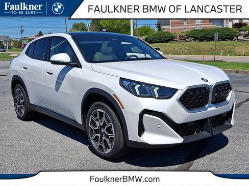 New 2026 BMW X2 xDrive28i w/ Technology Package AWD/4WD image 1