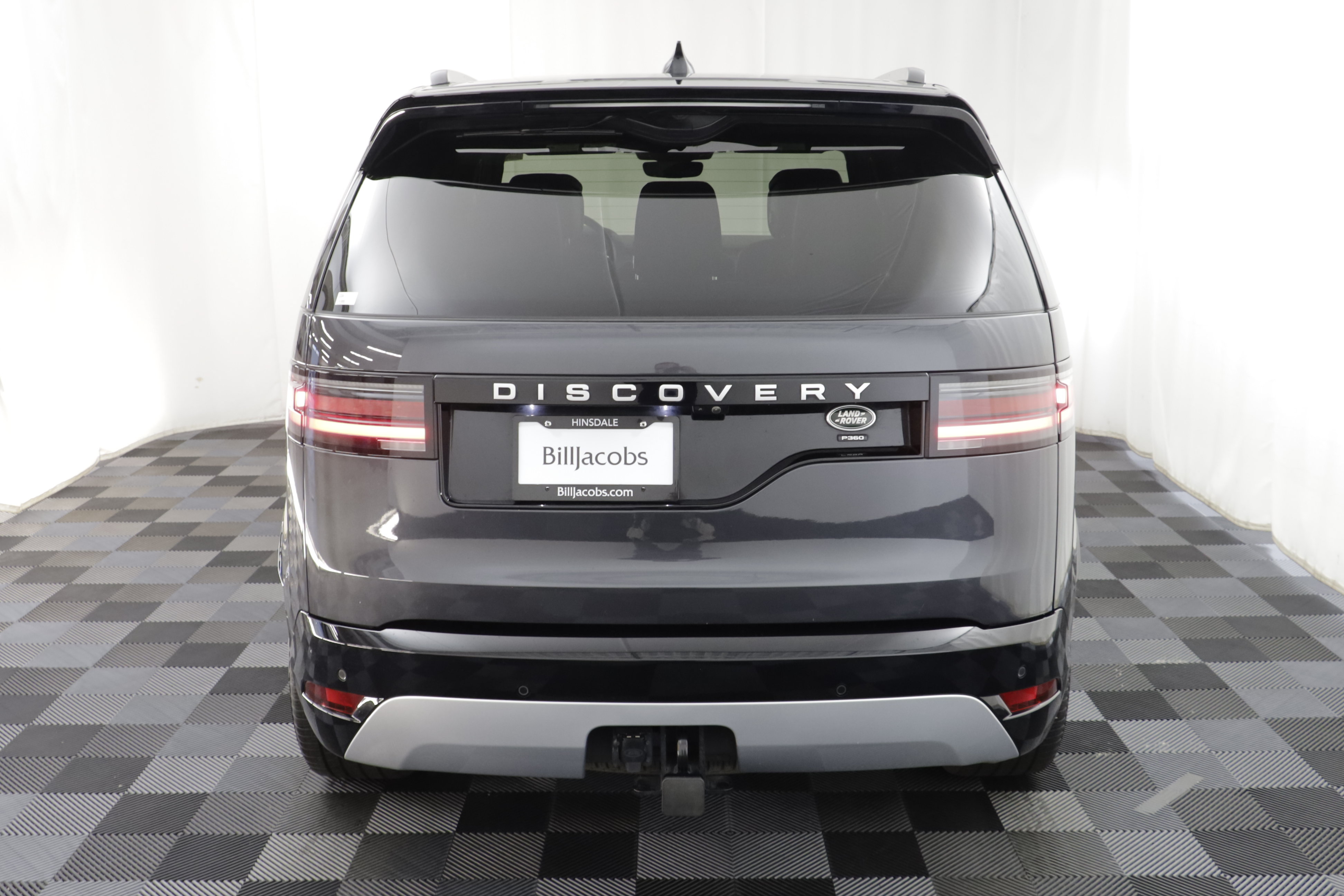 Used 2023 Land Rover Discovery Metropolitan Edition AWD/4WD image 17