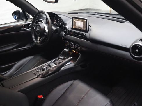 Used 2017 MAZDA MX-5 Miata RF Grand Touring image 11