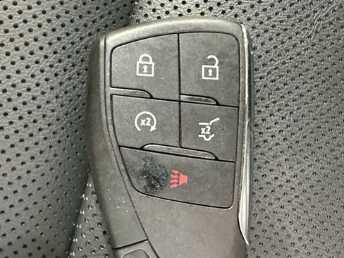 Used 2025 GMC Terrain Elevation w/ Elevation Premium Package AWD/4WD image 15