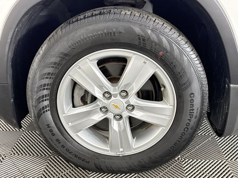 Used 2020 Chevrolet Trax LS w/ Tint and Cruise Package FWD image 35