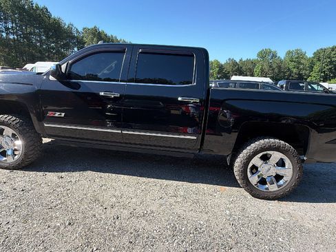 Used 2015 Chevrolet Silverado 1500 LTZ Z71 w/ Custom Sport Edition AWD/4WD image 11