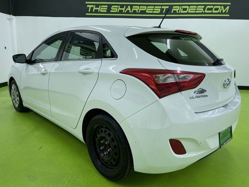 Used 2017 Hyundai Elantra GT image 7