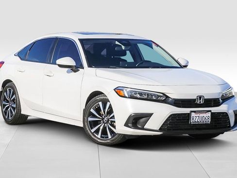 Used 2022 Honda Civic EX image 2