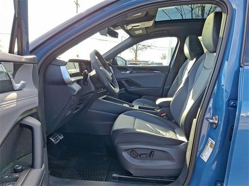 New 2026 Volkswagen Tiguan SE R-Line image 6