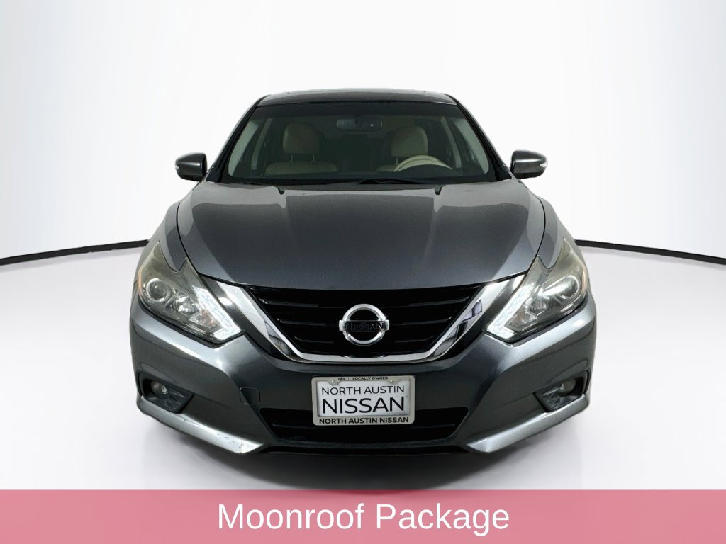 Used 2017 Nissan Altima 2.5 SL w/ 2.5 Technology Package FWD image 2