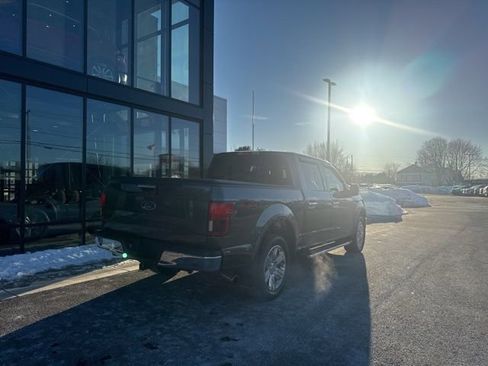 Used 2018 Ford F150 Lariat image 3
