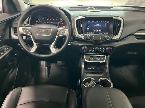Certified 2024 GMC Terrain SLT w/ Infotainment Package II image 10