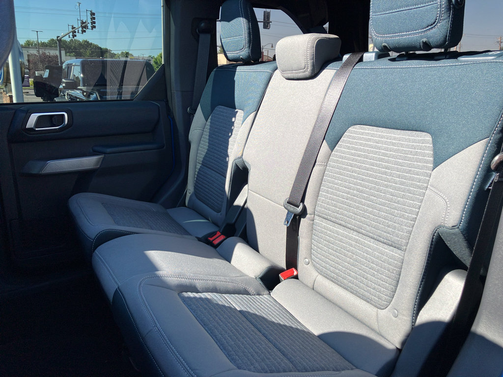 Used 2023 Ford Bronco Outer Banks AWD/4WD image 30