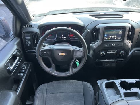 Used 2019 Chevrolet Silverado 1500 Custom w/ Infotainment Package image 18