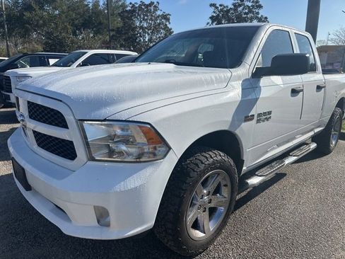 Used 2017 RAM 1500 Express image 1