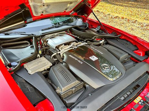 Used 2016 Mercedes-Benz AMG GT S image 16