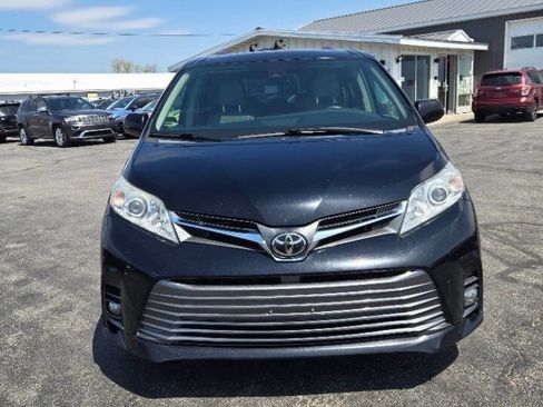 Used 2019 Toyota Sienna XLE AWD/4WD image 25