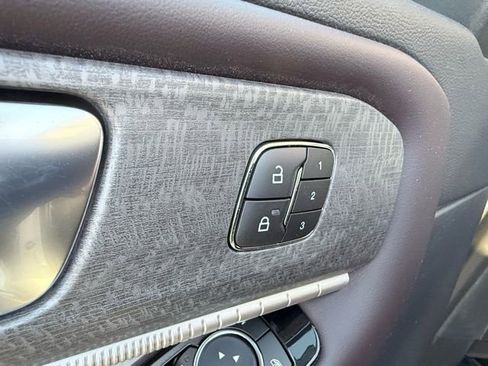 Used 2026 Ford Explorer Platinum w/ LUX Leather Package image 21