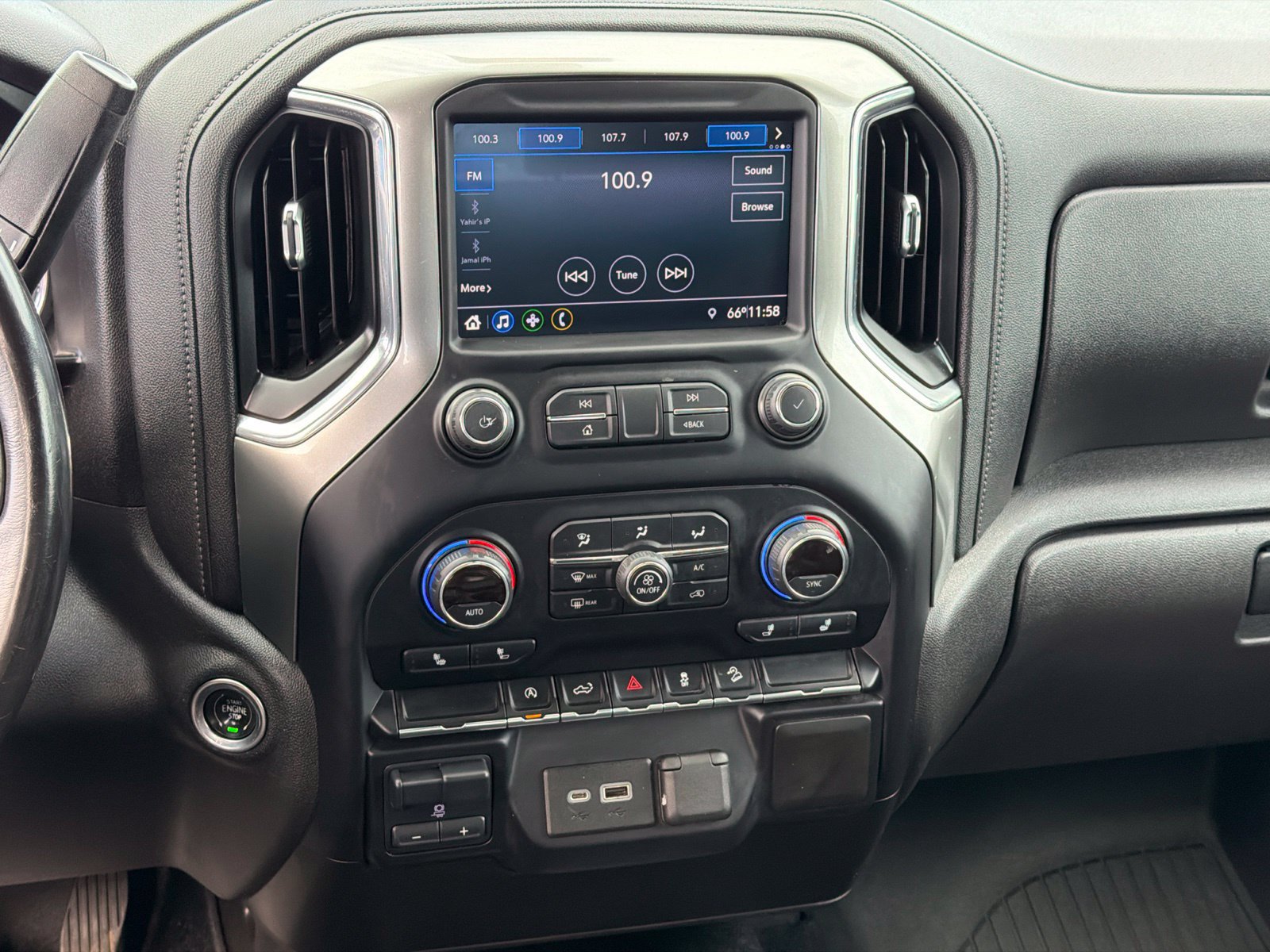 Used 2021 Chevrolet Silverado 1500 RST AWD/4WD image 21