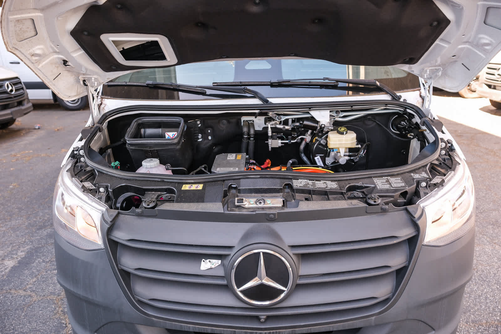 New 2025 Mercedes-Benz eSprinter 170 Cargo image 26