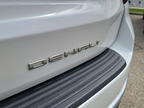 Used 2024 GMC Yukon Denali w/ Denali Reserve Package AWD/4WD image 8