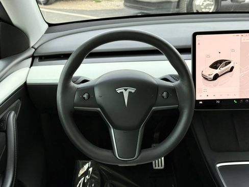 Used 2023 Tesla Model Y Performance AWD/4WD image 27