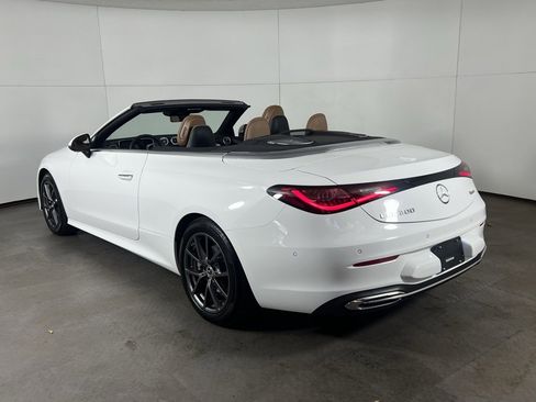 Used 2024 Mercedes-Benz CLE 300 4MATIC Cabriolet image 13