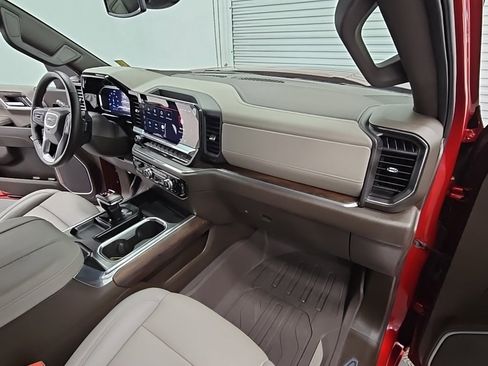 Used 2024 GMC Sierra 1500 SLT w/ SLT Premium Plus Package image 39