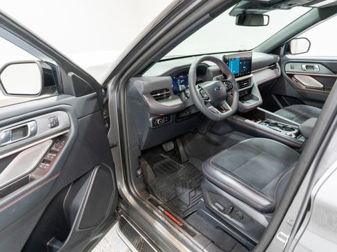 Used 2025 Ford Explorer ST w/ Sun And Sound Package image 12