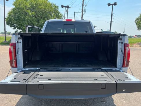 Used 2025 Ford F150 Lariat w/ Equipment Group 502A High AWD/4WD image 31