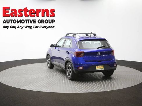 Used 2023 Hyundai Venue Limited FWD image 63