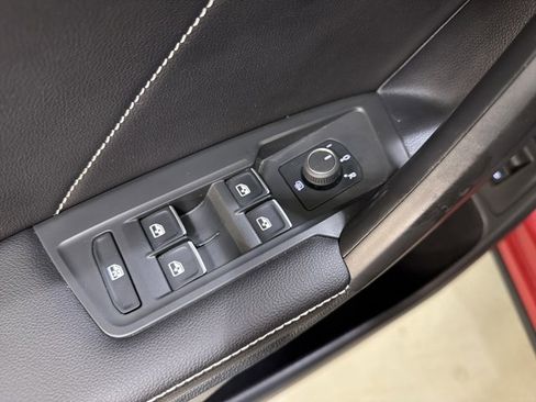Certified 2024 Volkswagen Tiguan SE R-Line FWD image 15