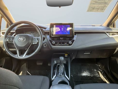 Used 2024 Toyota Corolla SE w/ SE Package FWD image 10