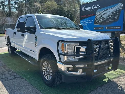 Used 2017 Ford F250 XLT w/ XLT Value Package image 1