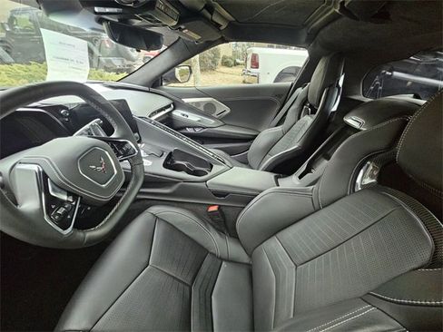 Used 2025 Chevrolet Corvette Stingray Premium Cpe w/ Z51 Performance Package image 10