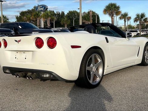 Used 2006 Chevrolet Corvette Convertible w/ Preferred Equipment Group RWD image 6