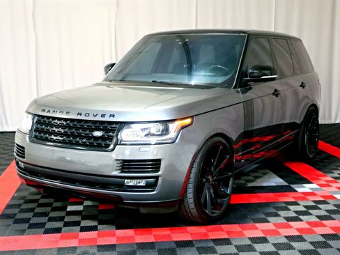 Used 2017 Land Rover Range Rover Supercharged AWD/4WD image 2