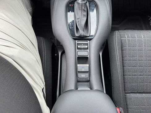 Used 2024 Honda HR-V LX image 20