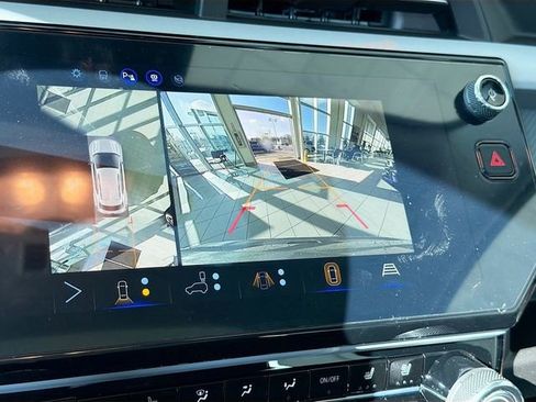 New 2027 Chevrolet Bolt RS w/ Technology Package FWD image 16