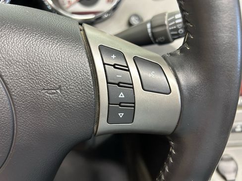 Used 2006 Pontiac Solstice Convertible w/ Premium Package RWD image 8