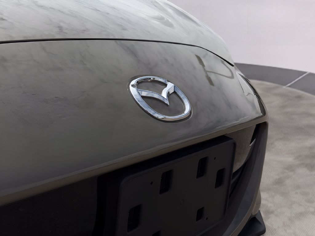 Used 2024 MAZDA MX-5 Miata RF Grand Touring RWD image 10