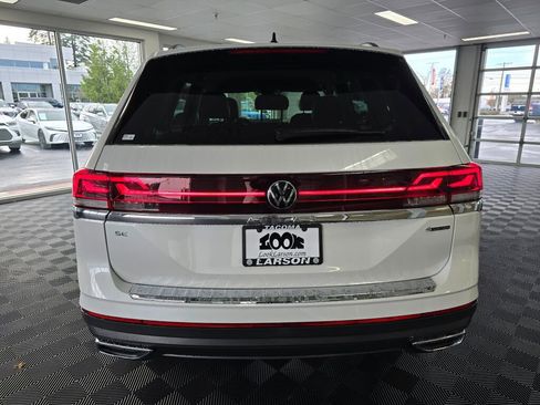 New 2026 Volkswagen Atlas SE image 5