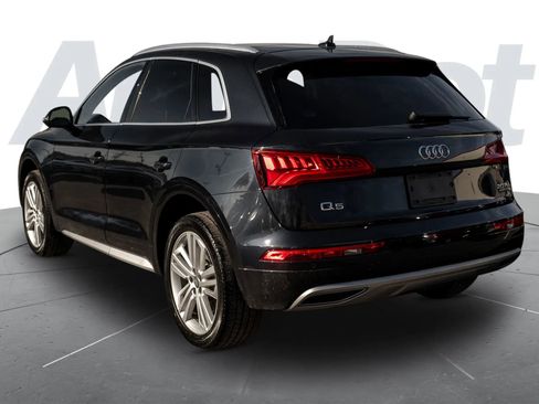 Used 2018 Audi Q5 2.0T Premium Plus image 2