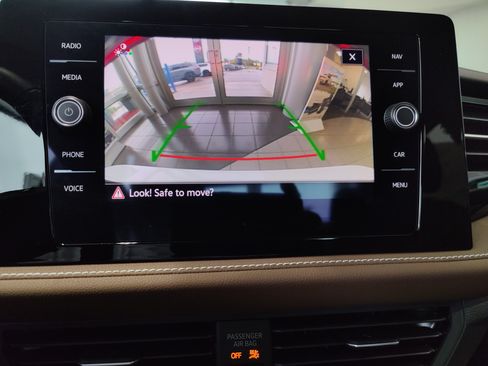 Used 2026 Volkswagen Jetta SEL FWD image 21