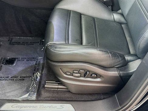 Used 2023 Porsche Cayenne Turbo S image 16