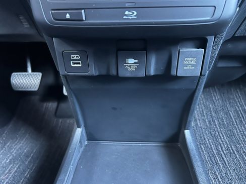 Used 2023 Honda Odyssey Touring image 27