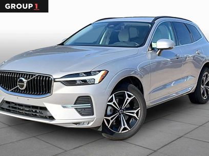 Used 2022 Volvo XC60 B5 Momentum w/ Protection Package Premier