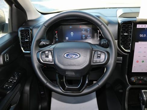 Used 2024 Ford Ranger XLT w/ Technology Package image 10