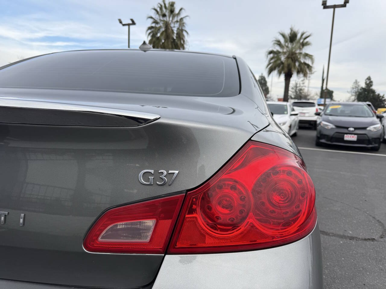Used 2011 INFINITI G37 Journey w/ Premium Pkg RWD image 25
